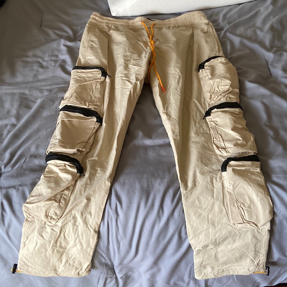 Baggy cargo pants